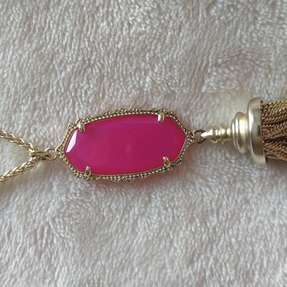 Kendra Scott Pink Agate Everly Long Necklace - Picture 6 of 13
